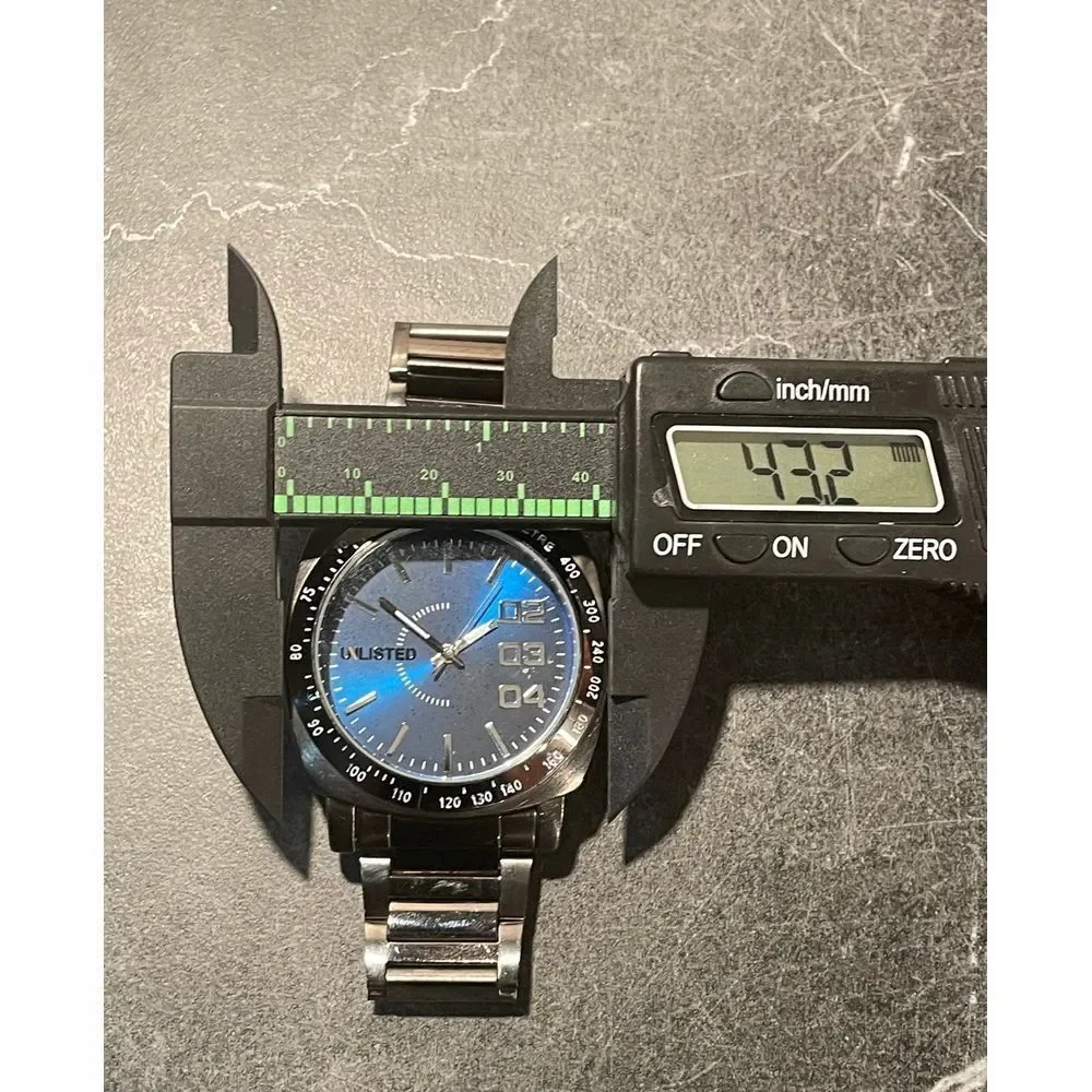 Mens Unlisted 43mm Watch with Blue Dial - New Battery - Picture 3 of 5
